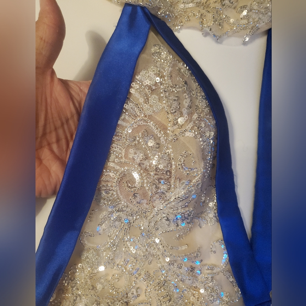 Royale Blue Prom Dress size 0 - Picture 4 of 9